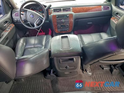 Zdjęcie 8 z 14 samochodu: 2011 CHEVROLET SILVERADO K3500 LTZ VIN:1GC4K1C80BF141329 - miniatura