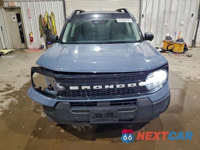 Piąte zdjęcie samochodu w środku: 2025 FORD BRONCO SPORT OUTER BANKS VIN:3FMCR9CN2SRE98604 - miniatura