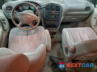 Zdjęcie 8 z 13 samochodu: 2002 DODGE GRAND CARAVAN SPORT VIN:1B4GP44R12B554033 - miniatura