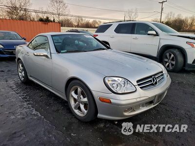 Czwarte zdjęcie samochodu z boku: 2001 MERCEDES-BENZ SLK 320 VIN:WDBKK65F61F201837 - miniatura