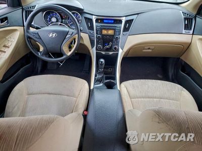 Zdjęcie 8 z 14 samochodu: 2012 HYUNDAI SONATA GLS VIN:5NPEB4AC4CH453044 - miniatura