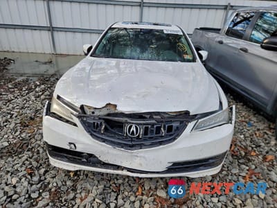 Piąte zdjęcie samochodu w środku: 2017 ACURA TLX TECH VIN:19UUB2F52HA000888 - miniatura