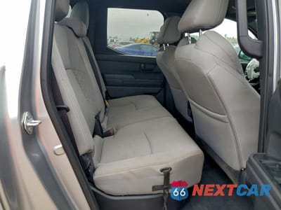 Zdjęcie 10 z 12 samochodu: 2024 TOYOTA TACOMA DOUBLE CAB VIN:3TMKB5FN5RM017499 - miniatura