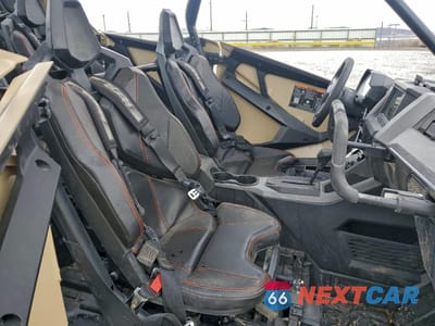 Piąte zdjęcie samochodu w środku: 2024 POLARIS RZR TURBO R 4 ULTIMATE VIN:3NSG4D928RG068004 - miniatura