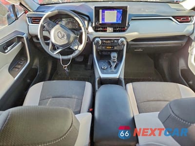 Zdjęcie 8 z 12 samochodu: 2025 TOYOTA RAV4 XLE VIN:2T3RWRFV7SW265929 - miniatura