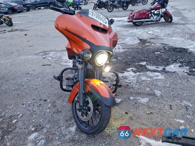 Drugie zdjęcie samochodu z przodu: 2019 HARLEY-DAVIDSON FLHXS VIN:1HD1KRP13KB625726 - miniatura