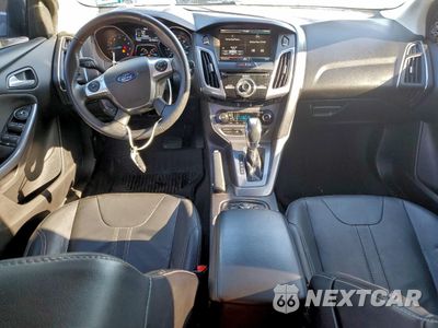 Zdjęcie 8 z 13 samochodu: 2014 FORD FOCUS TITANIUM VIN:1FADP3N23EL344894 - miniatura