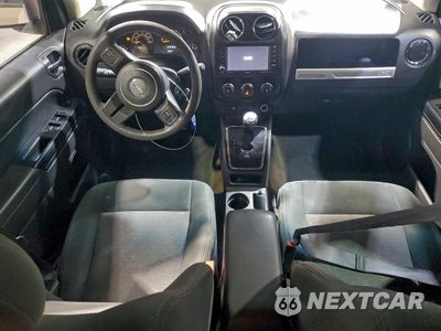 Zdjęcie 8 z 14 samochodu: 2017 JEEP COMPASS SPORT VIN:1C4NJDBB4HD129971 - miniatura