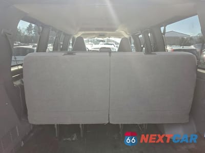 Zdjęcie 11 z 14 samochodu: 2023 CHEVROLET EXPRESS G3500 LS VIN:1GAZGLFP6P1132105 - miniatura