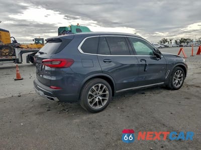 Trzecie zdjęcie samochodu z tyłu: 2021 BMW X5 SDRIVE 40I VIN:5UXCR4C05M9G59975 - miniatura