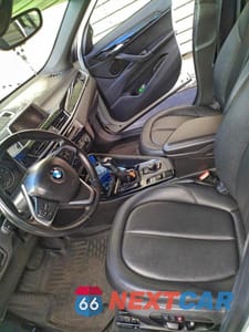 Zdjęcie 9 z 10 samochodu: 2016 BMW X1 XDRIVE28I VIN:WBXHT3C3XGP880243 - miniatura