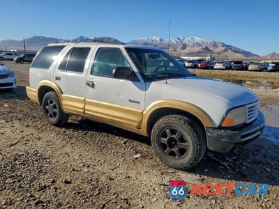 Czwarte zdjęcie samochodu z boku: 2001 OLDSMOBILE BRAVADA VIN:1GHDT13W012132495 - miniatura