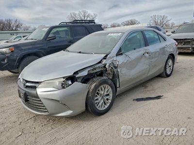 2017 TOYOTA CAMRY LE 4T1BF1FK5HU704460 - główne zdjęcie licytacji z USA - miniatura