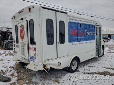 Czwarte zdjęcie samochodu z boku: 2019 FORD ECONOLINE E350 SUPER DUTY CUTAWAY VAN VIN:1FDEE3FS9KDC71664 - miniatura