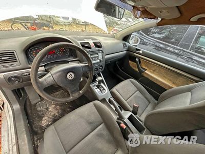 Zdjęcie 9 z 14 samochodu: 2009 VOLKSWAGEN RABBIT VIN:WVWBA71K79W084049 - miniatura