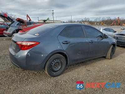 Trzecie zdjęcie samochodu z tyłu: 2018 TOYOTA COROLLA L VIN:5YFBURHE5JP849002 - miniatura