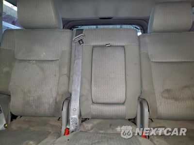 Zdjęcie 10 z 15 samochodu: 2007 JEEP COMMANDER VIN:1J8HG48K87C579347 - miniatura