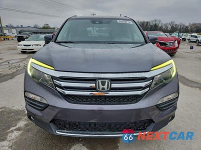 Piąte zdjęcie samochodu w środku: 2018 HONDA PILOT TOURING VIN:5FNYF5H93JB018500 - miniatura