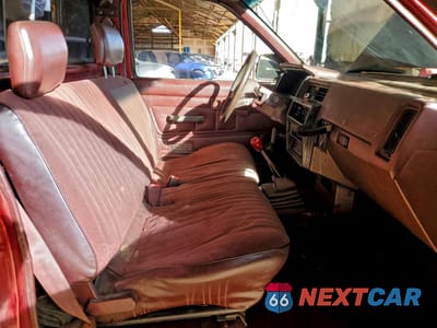Zdjęcie 10 z 14 samochodu: 1991 NISSAN TRUCK SHORT WHEELBASE VIN:1N6SD11S3MC332034 - miniatura