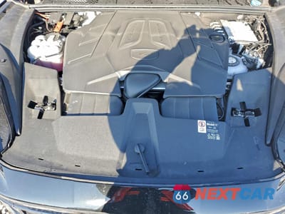 Zdjęcie 12 z 15 samochodu: 2025 PORSCHE CAYENNE E-HYBRID VIN:WP1AE2AY4SDA16914 - miniatura