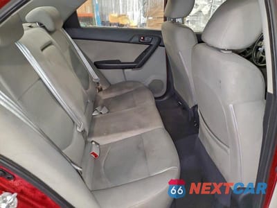 Zdjęcie 10 z 12 samochodu: 2010 KIA FORTE EX VIN:KNAFU4A25A5288797 - miniatura