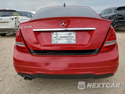 Zdjęcie 6 z 12 samochodu: 2014 MERCEDES-BENZ C 250 VIN:WDDGF4HB3ER315300 - miniatura