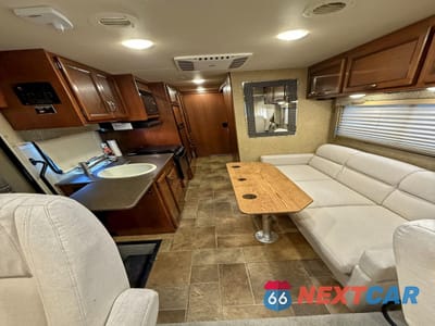 Zdjęcie 9 z 14 samochodu: 2016 FORD ECONOLINE - TRANSIT VEHICLES COACH BUS VIN:1FC4E4KS8GDC25410 - miniatura