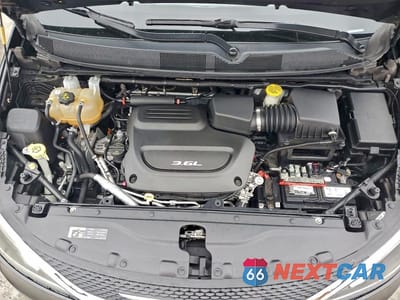 Zdjęcie 12 z 13 samochodu: 2017 CHRYSLER PACIFICA TOURING L VIN:2C4RC1BG2HR820855 - miniatura