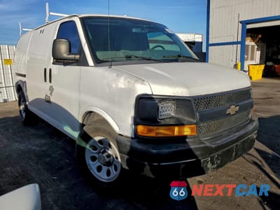 Czwarte zdjęcie samochodu z boku: 2011 CHEVROLET EXPRESS G1500 VIN:1GCSGAFX7B1129624 - miniatura