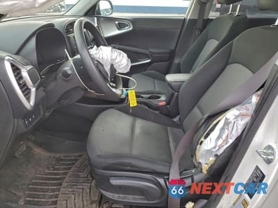 Zdjęcie 7 z 13 samochodu: 2023 KIA SOUL LX VIN:KNDJ23AU4P7871695 - miniatura