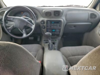 Zdjęcie 8 z 16 samochodu: 2004 CHEVROLET TRAILBLAZER LS VIN:1GNDT13S342311967 - miniatura