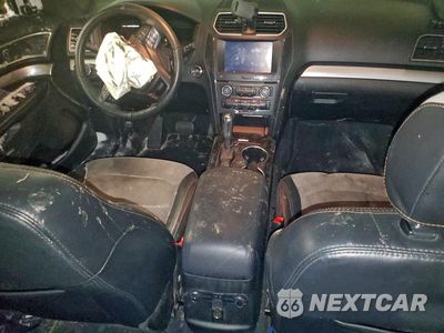Zdjęcie 8 z 12 samochodu: 2017 FORD EXPLORER XLT VIN:1FM5K8D81HGD01048 - miniatura