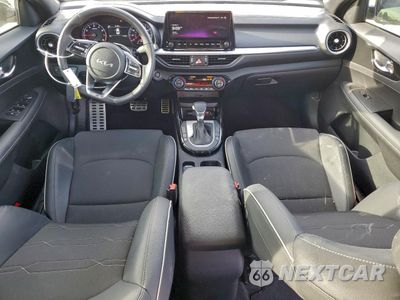 Zdjęcie 8 z 13 samochodu: 2024 KIA FORTE GT LINE VIN:3KPF54AD5RE804156 - miniatura