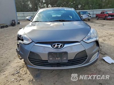 Piąte zdjęcie samochodu w środku: 2017 HYUNDAI VELOSTER VIN:KMHTC6AD0HU315633 - miniatura