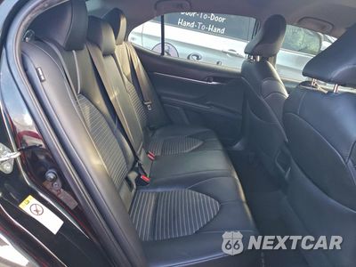 Zdjęcie 10 z 13 samochodu: 2018 TOYOTA CAMRY L VIN:4T1B11HK5JU608877 - miniatura