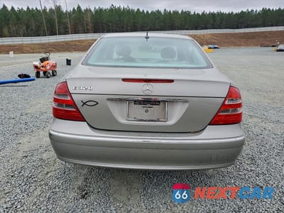 Zdjęcie 6 z 13 samochodu: 2003 MERCEDES-BENZ E 320 VIN:WDBUF65J33X100656 - miniatura