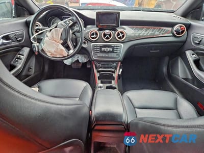 Zdjęcie 8 z 12 samochodu: 2014 MERCEDES-BENZ CLA 250 VIN:WDDSJ4EB3EN137411 - miniatura