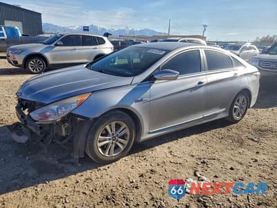 2015 HYUNDAI SONATA HYBRID BASE KMHEC4A46FA121202 - główne zdjęcie licytacji z USA - miniatura