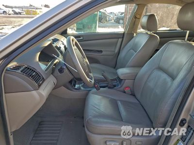 Zdjęcie 7 z 13 samochodu: 2005 TOYOTA CAMRY LE VIN:4T1BE30K35U512408 - miniatura