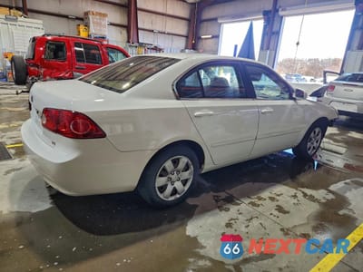 Trzecie zdjęcie samochodu z tyłu: 2006 KIA OPTIMA LX VIN:KNAGE123165023468 - miniatura