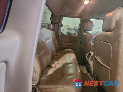 Zdjęcie 10 z 12 samochodu: 2004 GMC NEW SIERRA K1500 VIN:2GTEK19T441380134 - miniatura