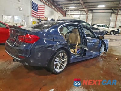 Trzecie zdjęcie samochodu z tyłu: 2016 BMW 340 XI VIN:WBA8B7C5XGK703467 - miniatura