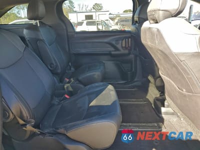 Zdjęcie 11 z 15 samochodu: 2024 TOYOTA SIENNA XSE VIN:5TDCSKFC5RS117605 - miniatura