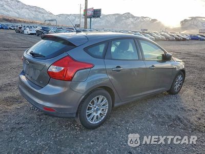 Trzecie zdjęcie samochodu z tyłu: 2012 FORD FOCUS SE VIN:1FAHP3K27CL333576 - miniatura