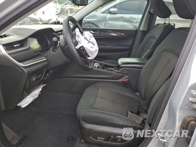 Zdjęcie 7 z 12 samochodu: 2023 JEEP GRAND CHEROKEE L LAREDO VIN:1C4RJKAG3P8793740 - miniatura
