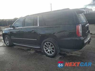 Drugie zdjęcie samochodu z przodu: 2019 GMC YUKON XL DENALI VIN:1GKS1HKJ1KR380317 - miniatura