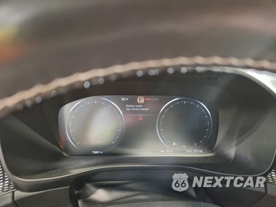 Zdjęcie 9 z 15 samochodu: 2021 VOLVO XC40 T5 R-DESIGN VIN:YV4162UMXM2444439 - miniatura