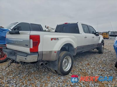 Trzecie zdjęcie samochodu z tyłu: 2019 FORD F450 SUPER DUTY VIN:1FT8W4DT1KEF39827 - miniatura