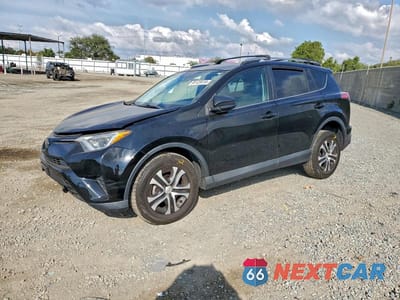 2018 TOYOTA RAV4 LE 2T3BFREV6JW756882 - główne zdjęcie licytacji z USA - miniatura
