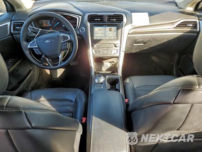 Zdjęcie 8 z 12 samochodu: 2017 FORD FUSION SE HYBRID VIN:3FA6P0LU2HR409283 - miniatura